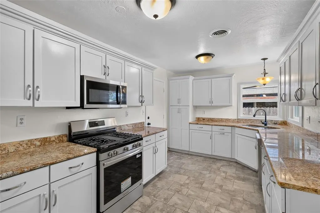 Photo 13 — 3028 N Tulsa Drive, Oklahoma City, OK 73107