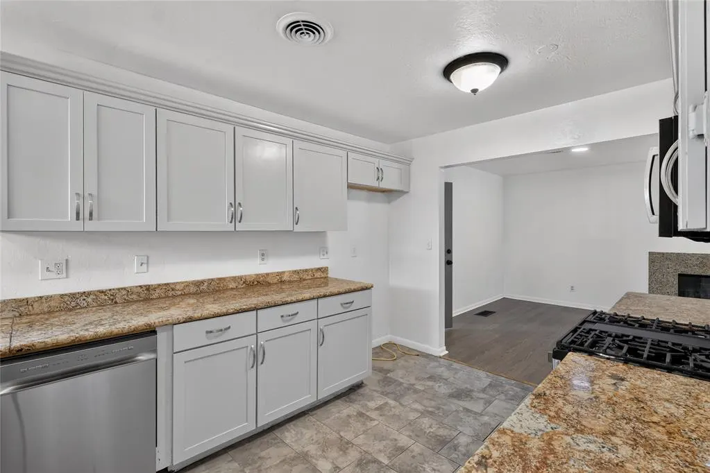 Photo 14 — 3028 N Tulsa Drive, Oklahoma City, OK 73107