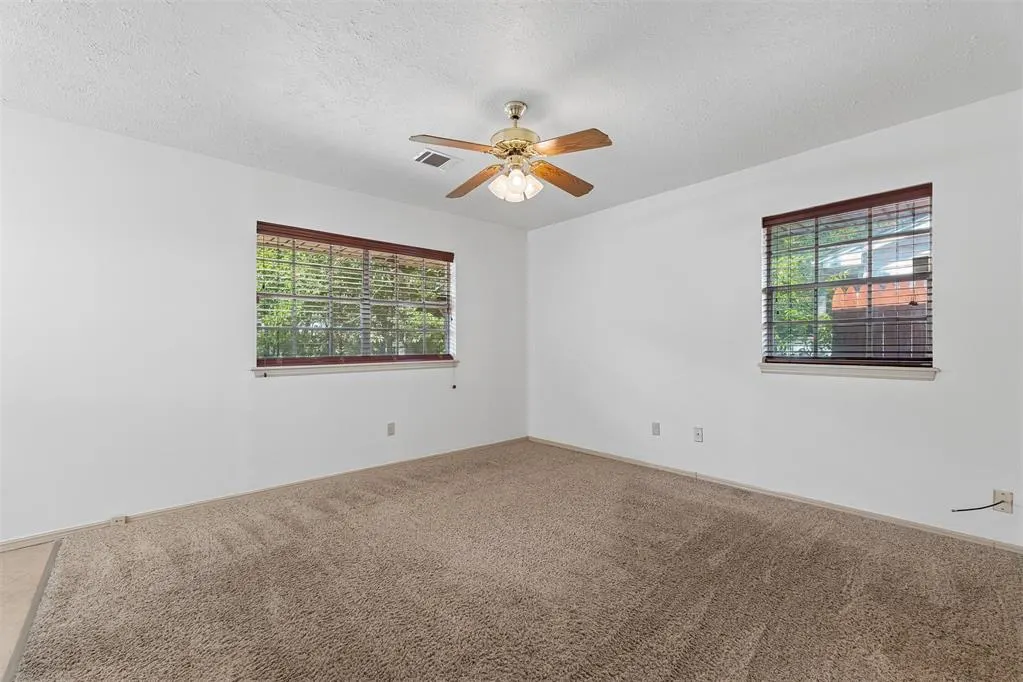 Photo 6 — 1209 NW 103rd Street, Oklahoma City, OK 73114