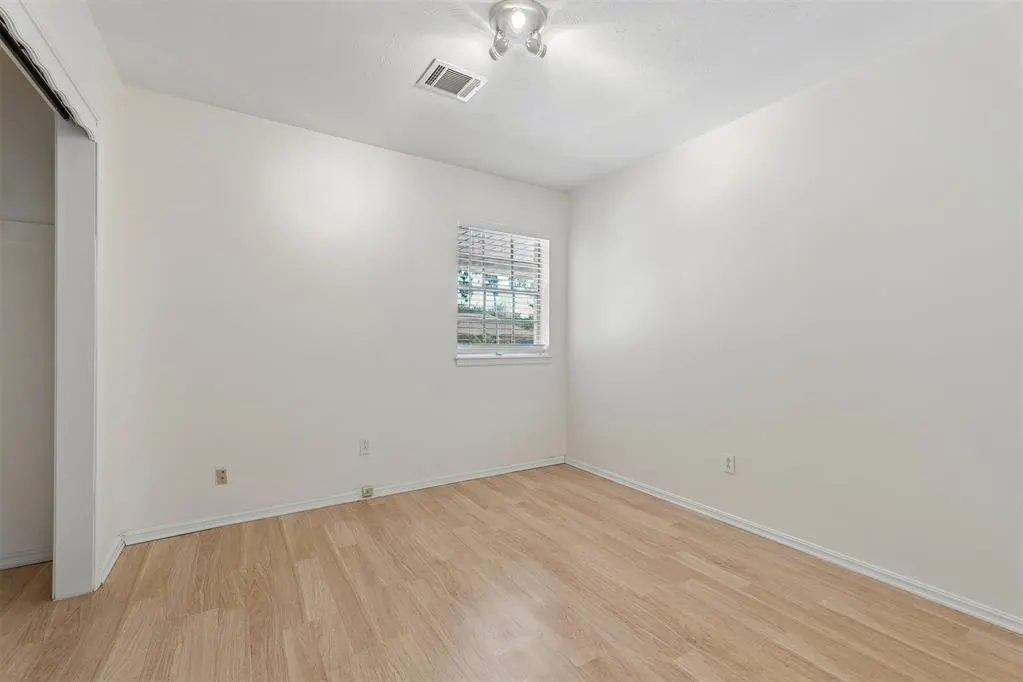 Photo 8 — 1209 NW 103rd Street, Oklahoma City, OK 73114