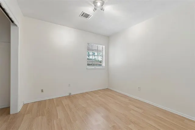 Photo 8 — 1209 NW 103rd Street, Oklahoma City, OK 73114
