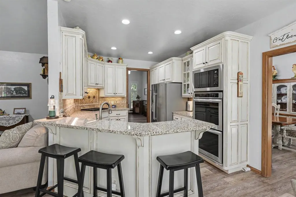 Photo 4 — 1112 N Creek Drive, Edmond, OK 73034