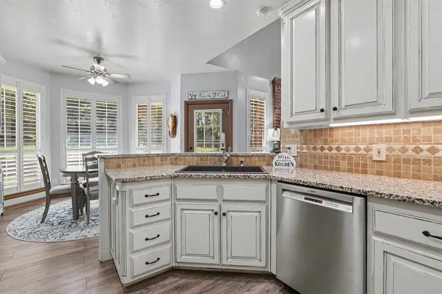 Photo 8 — 1112 N Creek Drive, Edmond, OK 73034