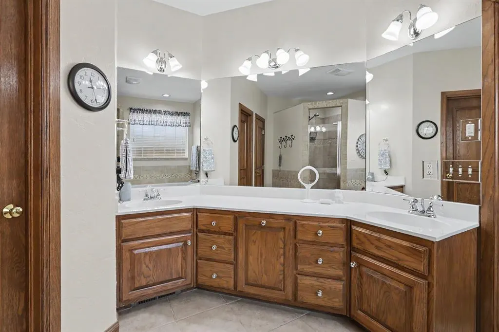 Photo 17 — 1112 N Creek Drive, Edmond, OK 73034