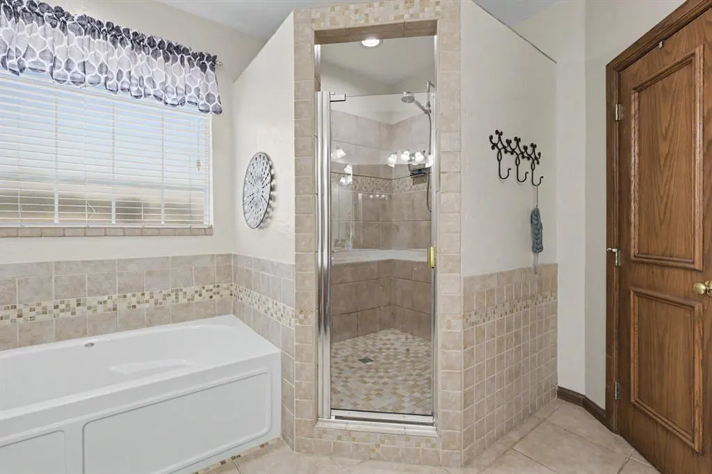 Photo 18 — 1112 N Creek Drive, Edmond, OK 73034