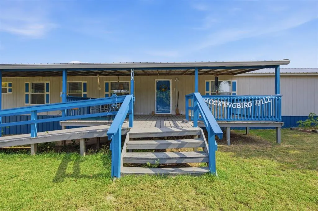 Photo 2 — 316 1st Street, Wanette, OK 74878