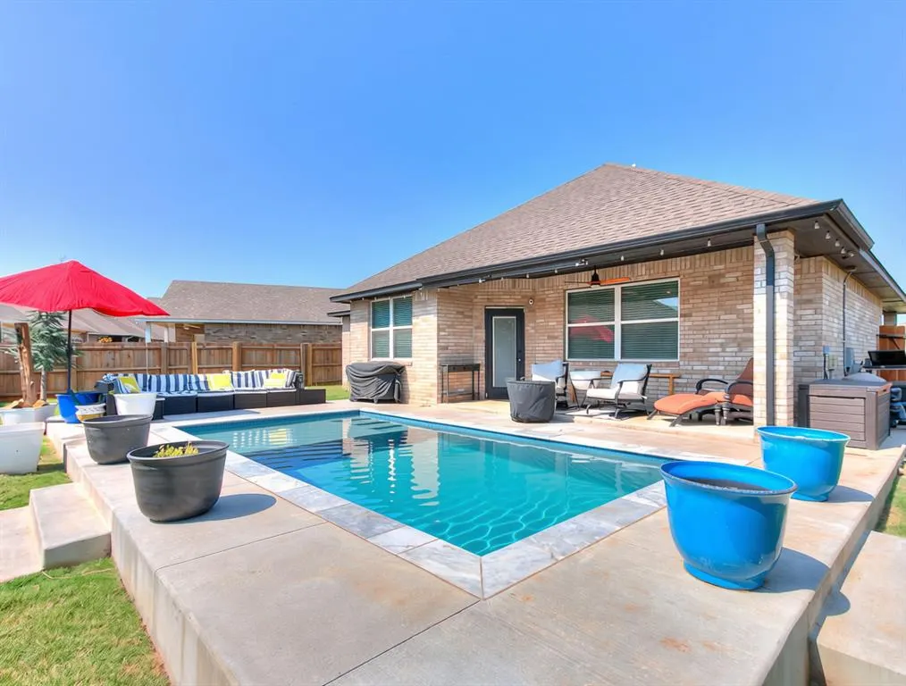 Photo 3 — 12928 Firerock Circle, Oklahoma City, OK 73142
