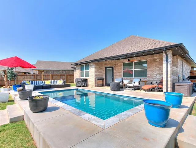 Photo 3 — 12928 Firerock Circle, Oklahoma City, OK 73142