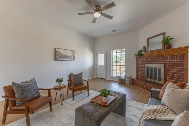 Photo 2 — 8901 Woodbend Drive, Oklahoma City, OK 73135