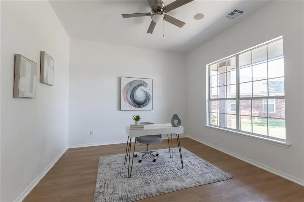 Photo 18 — 8901 Woodbend Drive, Oklahoma City, OK 73135
