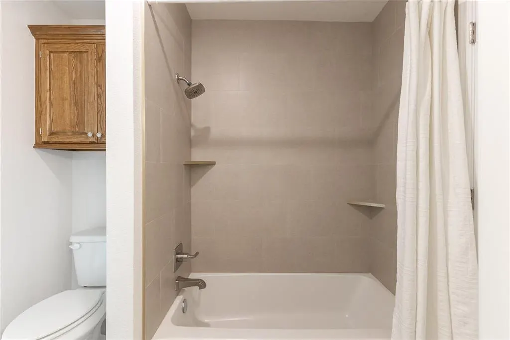 Photo 21 — 8901 Woodbend Drive, Oklahoma City, OK 73135