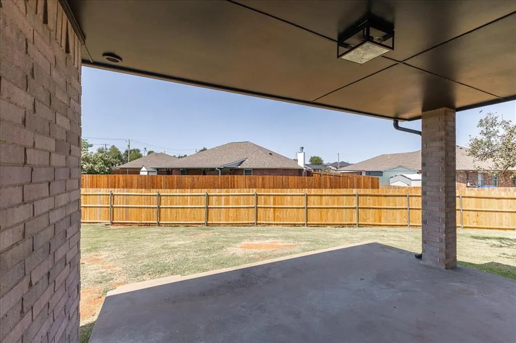 Photo 23 — 8901 Woodbend Drive, Oklahoma City, OK 73135