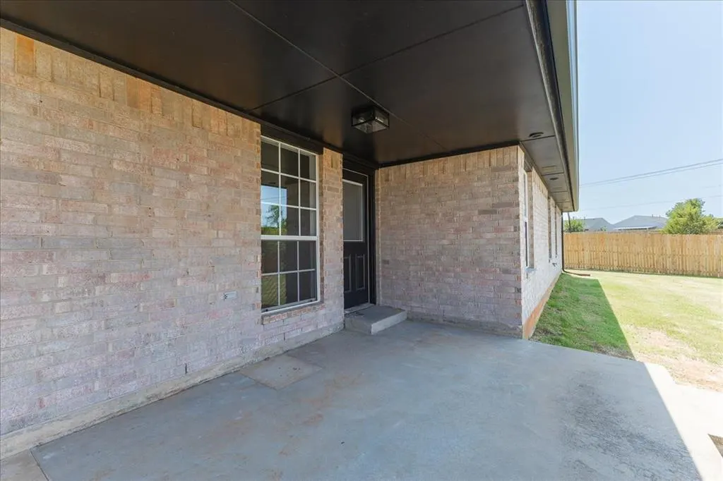Photo 24 — 8901 Woodbend Drive, Oklahoma City, OK 73135