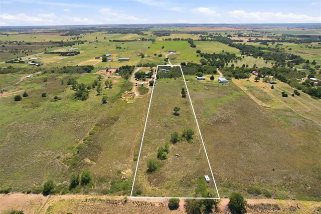 Photo 2 — 20569 E County Road 156, Blair, OK 73526