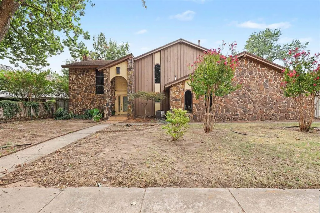 Front exterior — 1808 Brookhaven Boulevard, Norman, OK 73072