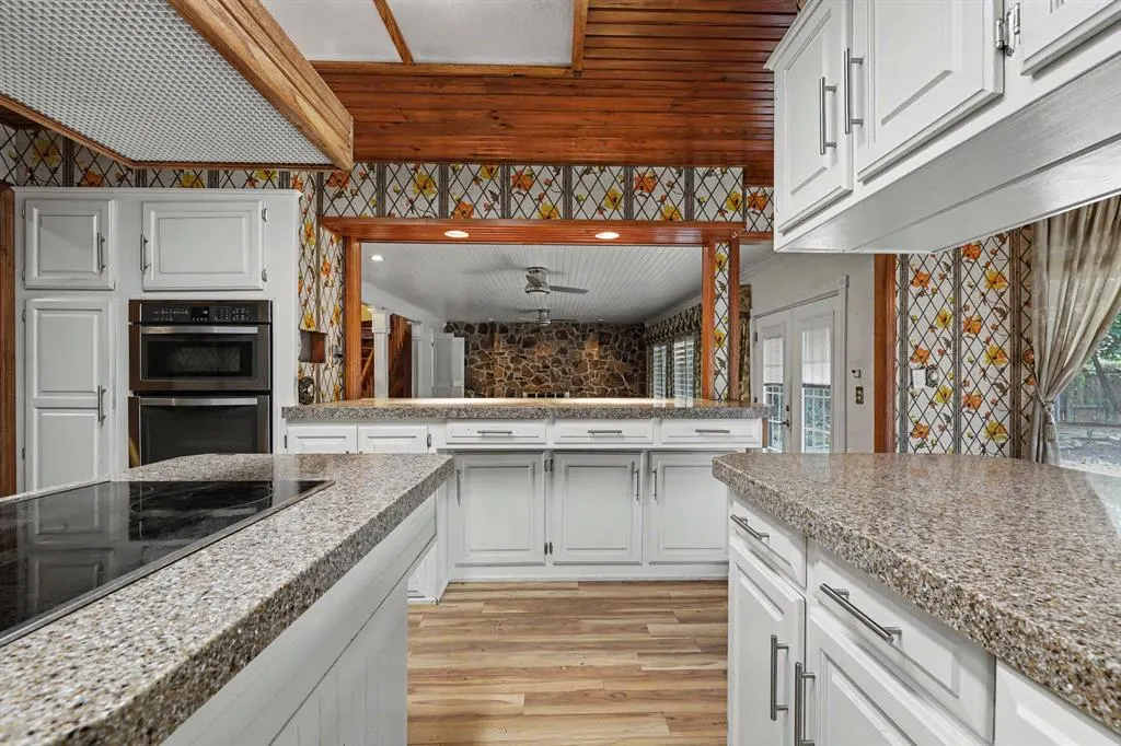 Photo 7 — 1808 Brookhaven Boulevard, Norman, OK 73072