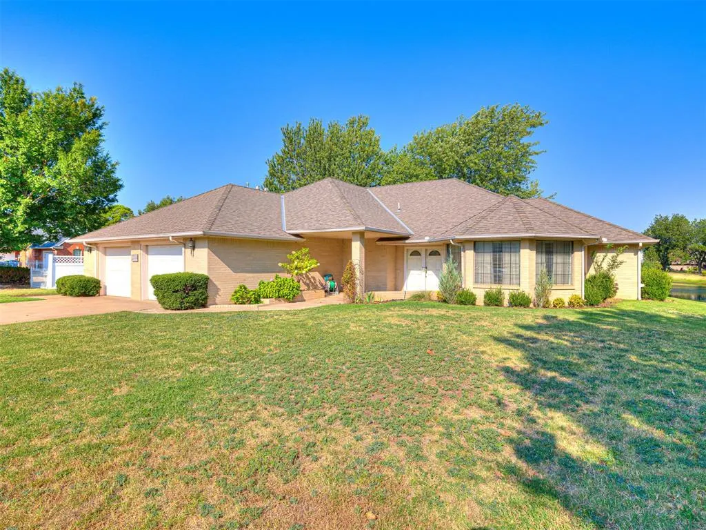 Front exterior — 3310 Pondridge Road, Chickasha, OK 73018
