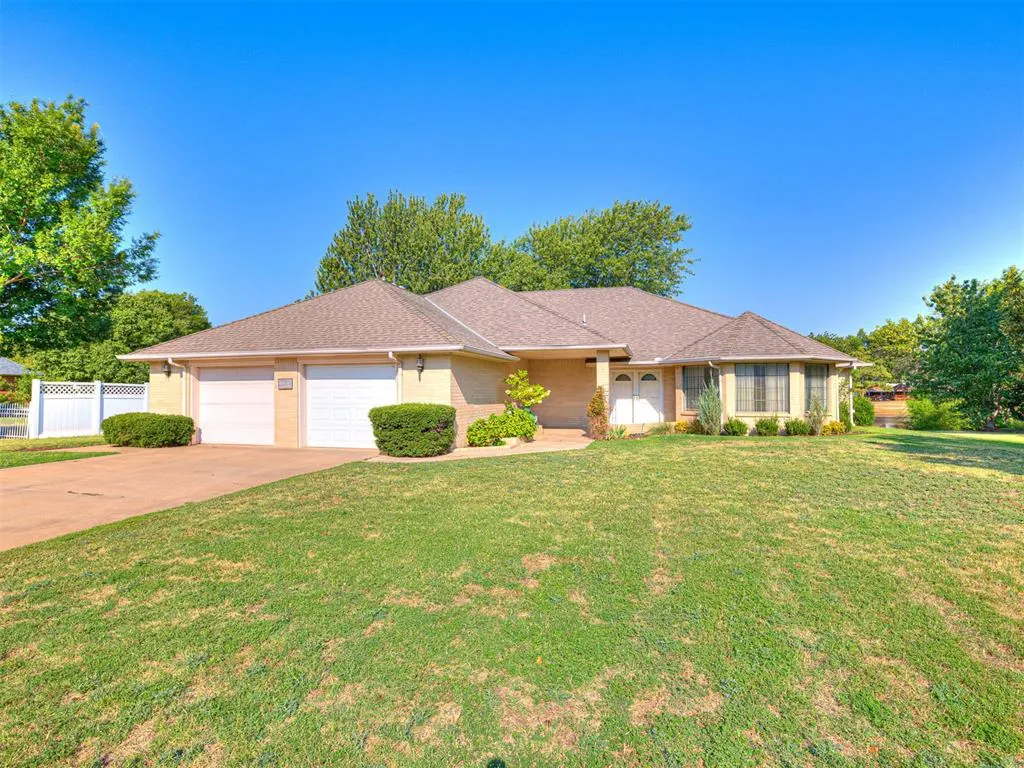 Photo 2 — 3310 Pondridge Road, Chickasha, OK 73018