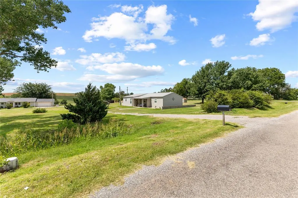 Photo 2 — 24062 E 990 Road, Weatherford, OK 73096
