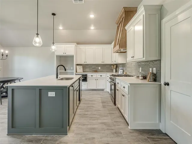 Photo 7 — 12513 Dolche Vita Drive, Yukon, OK 73099
