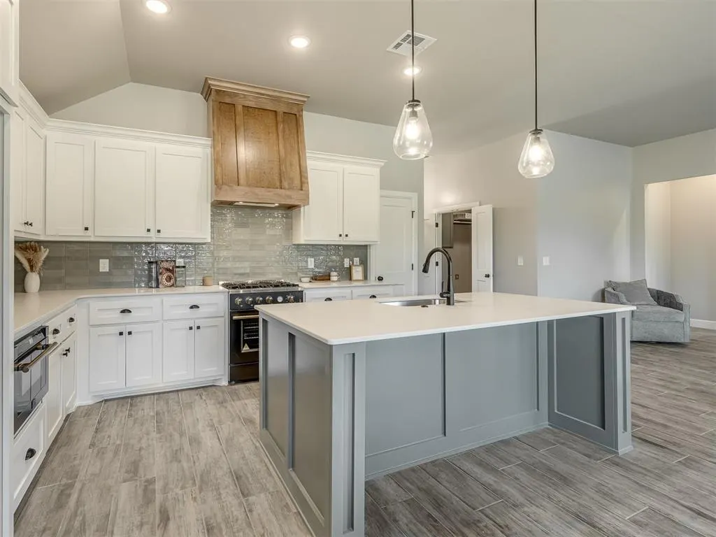 Photo 8 — 12513 Dolche Vita Drive, Yukon, OK 73099