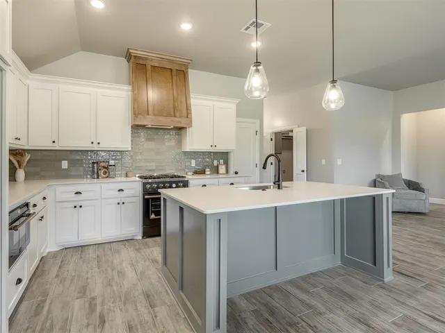 Photo 8 — 12513 Dolche Vita Drive, Yukon, OK 73099