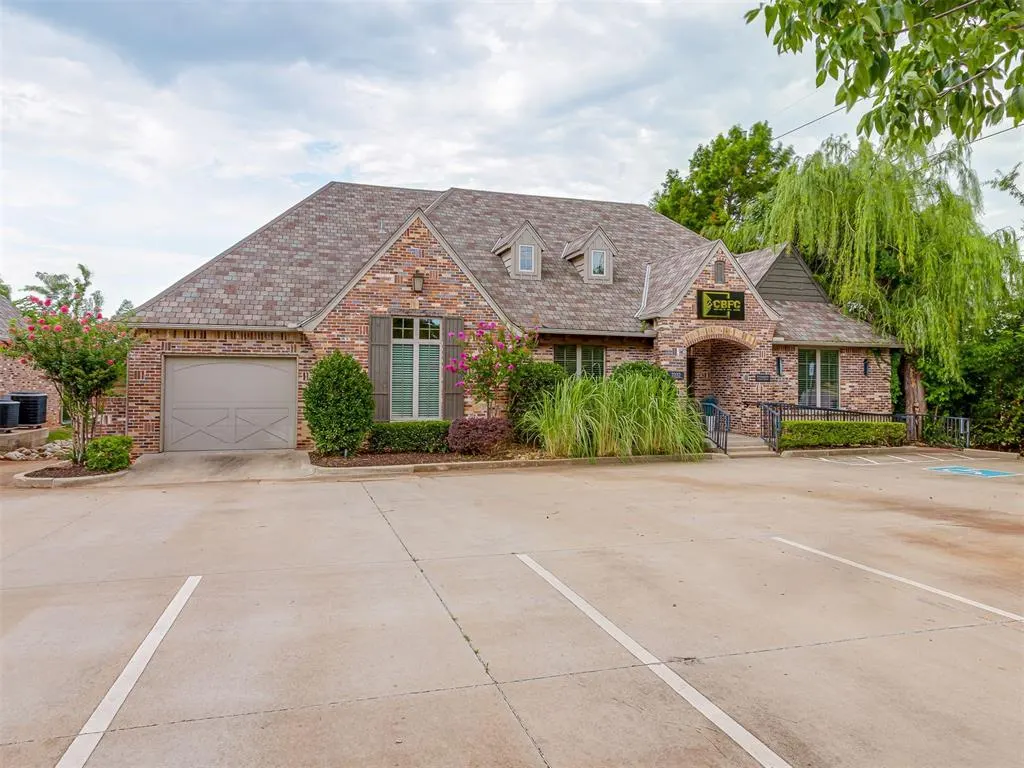 Front exterior — 2232 Bridgeview Boulevard, Edmond, OK 73003