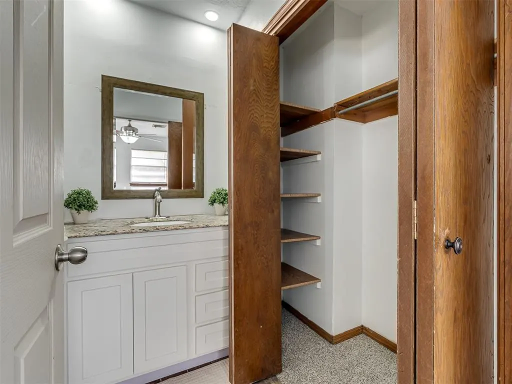 Photo 21 — 8012 S Villa Avenue, Oklahoma City, OK 73159