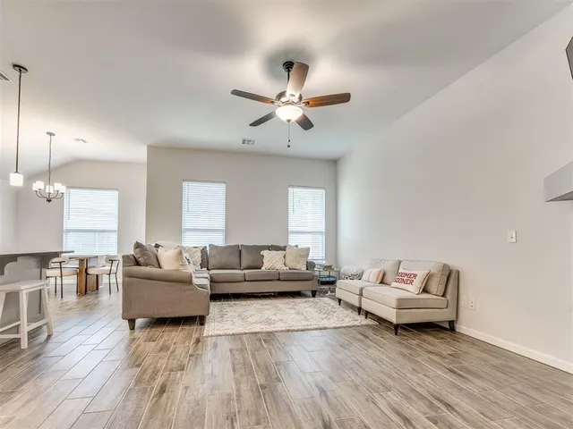 Photo 4 — 2323 Arcady Avenue, Norman, OK 73026