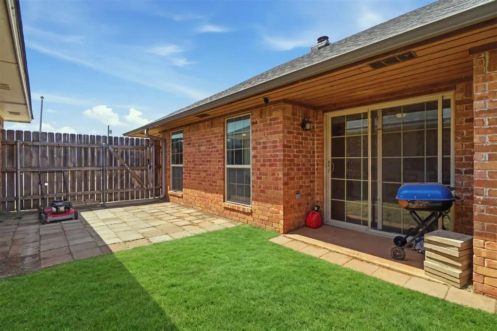 Photo 40 — 2816 Shiloh Lane, Altus, OK 73521