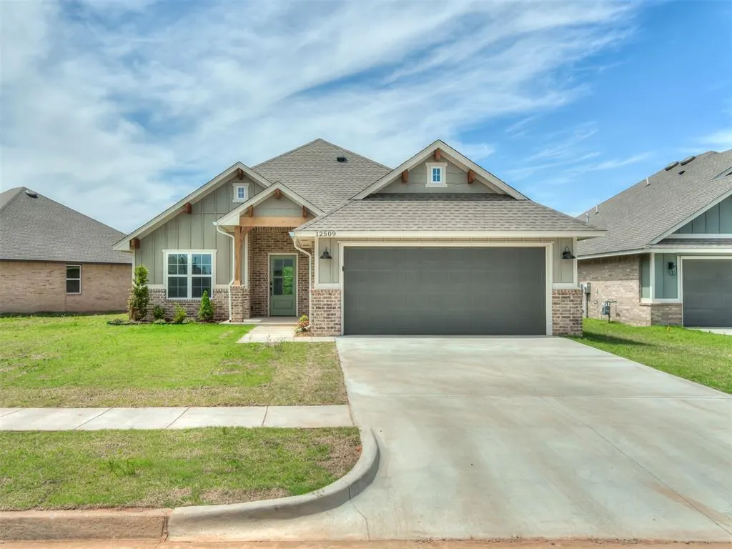 Front exterior — 12509 Dolche Vita Drive, Yukon, OK 73099