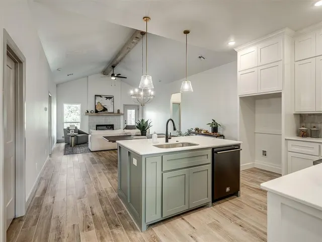 Photo 2 — 12509 Dolche Vita Drive, Yukon, OK 73099
