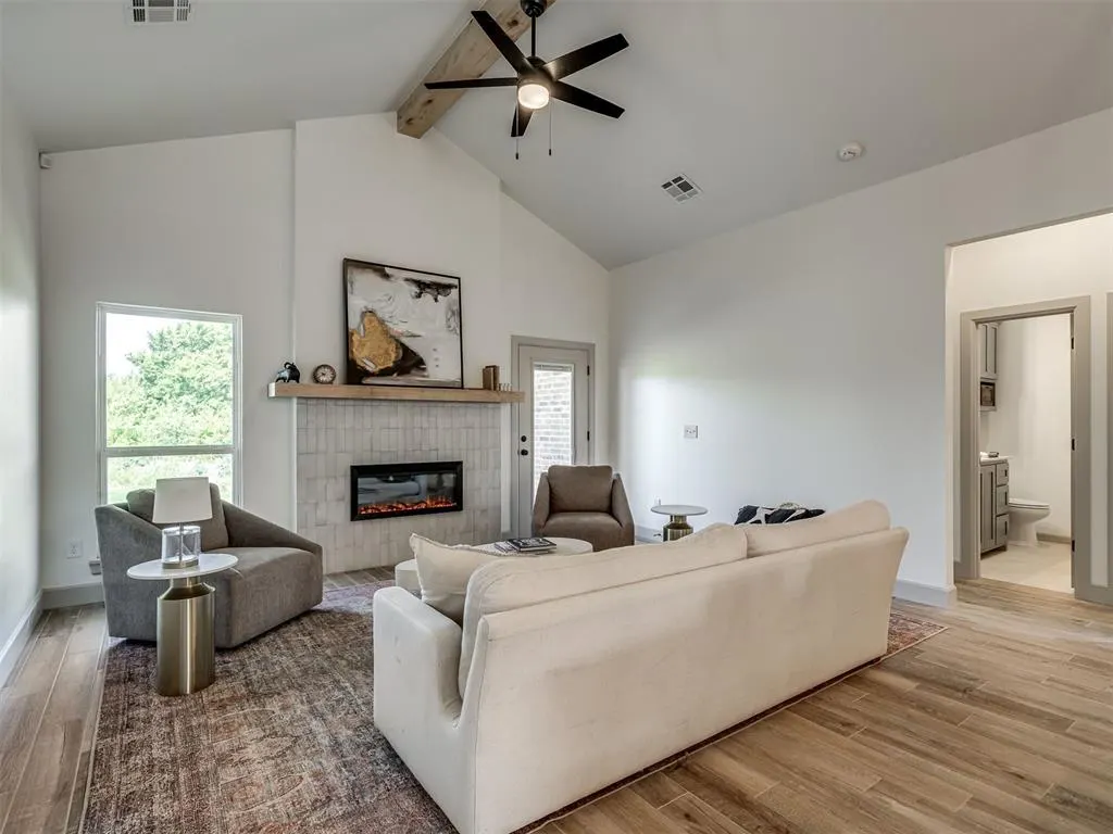 Photo 4 — 12509 Dolche Vita Drive, Yukon, OK 73099