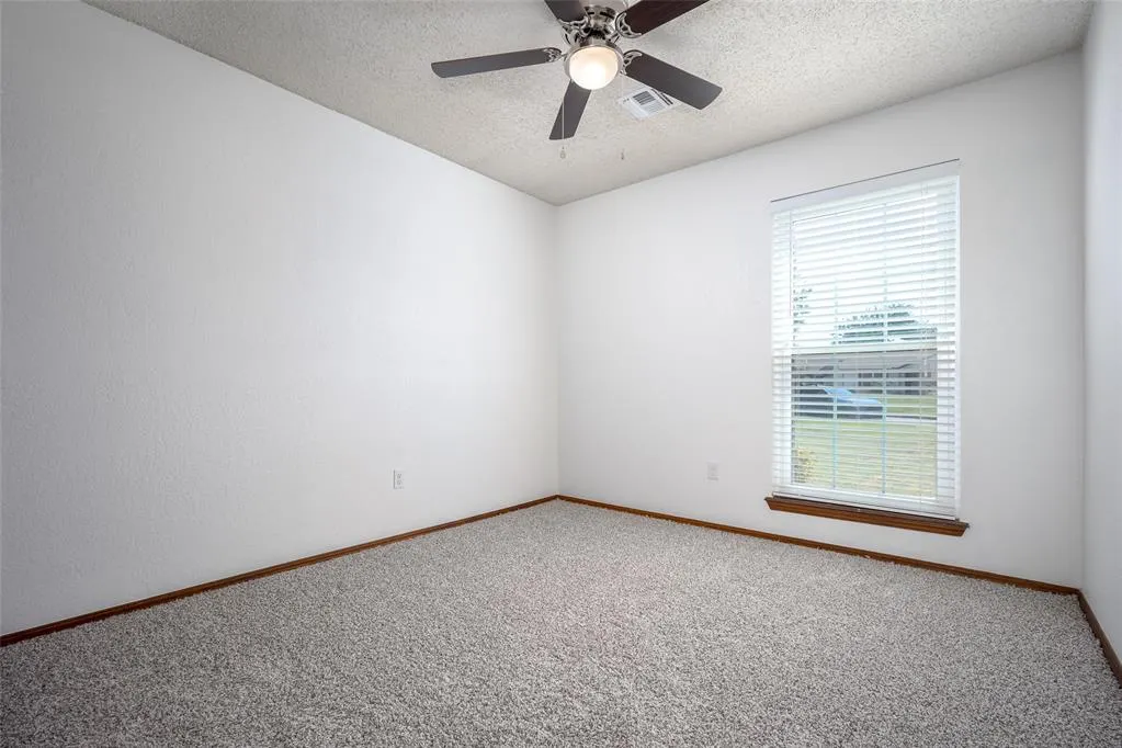 Photo 2 — 2605 Pennington Avenue, Edmond, OK 73012
