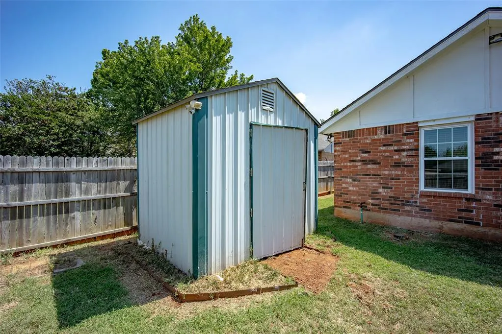 Photo 20 — 2605 Pennington Avenue, Edmond, OK 73012