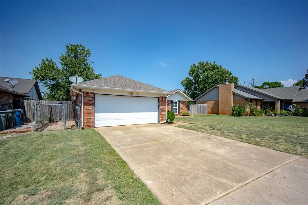 Photo 24 — 2605 Pennington Avenue, Edmond, OK 73012