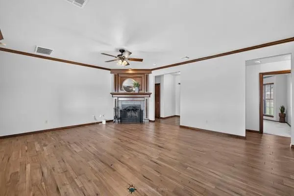 Photo 10 — 1221 W Johnathan Way, Mustang, OK 73064