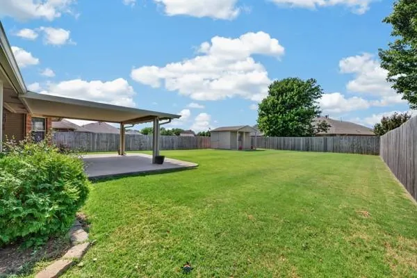 Photo 38 — 1221 W Johnathan Way, Mustang, OK 73064
