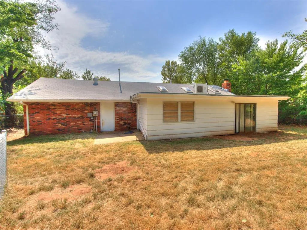Photo 23 — 1217 Washington Street, Edmond, OK 73034