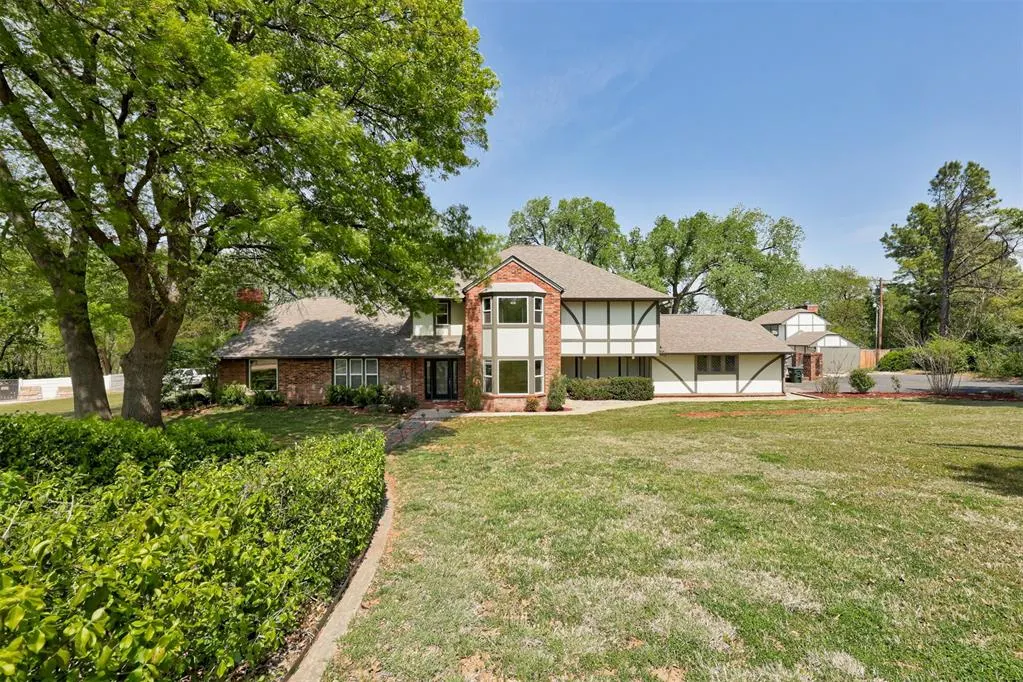 Photo 2 — 3853 Lewis Street, Norman, OK 73026