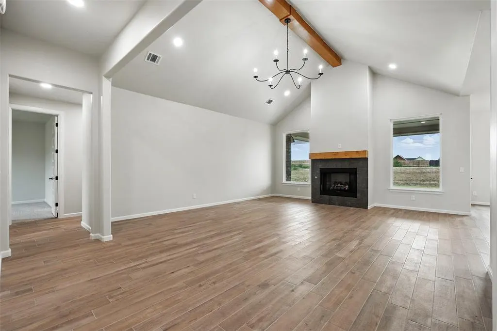 Photo 2 — 4449 Raymond Lane, Guthrie, OK 73044