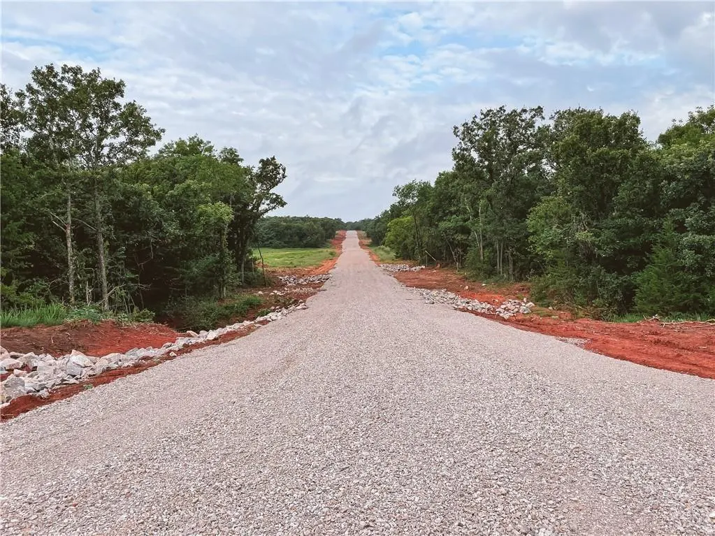 Photo 4 — Seven Oaks Road, Meeker, OK 74855