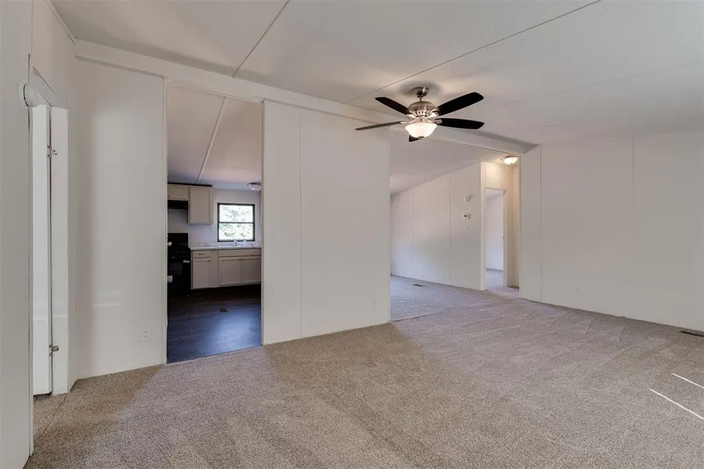 Photo 9 — 11545 Red Rock Avenue, Byars, OK 74831