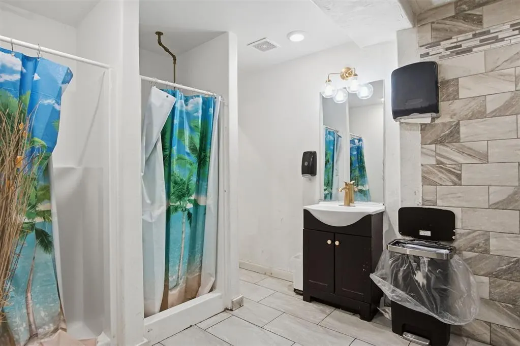 Photo 38 — 1908 SE 59th Street, Oklahoma City, OK 73129