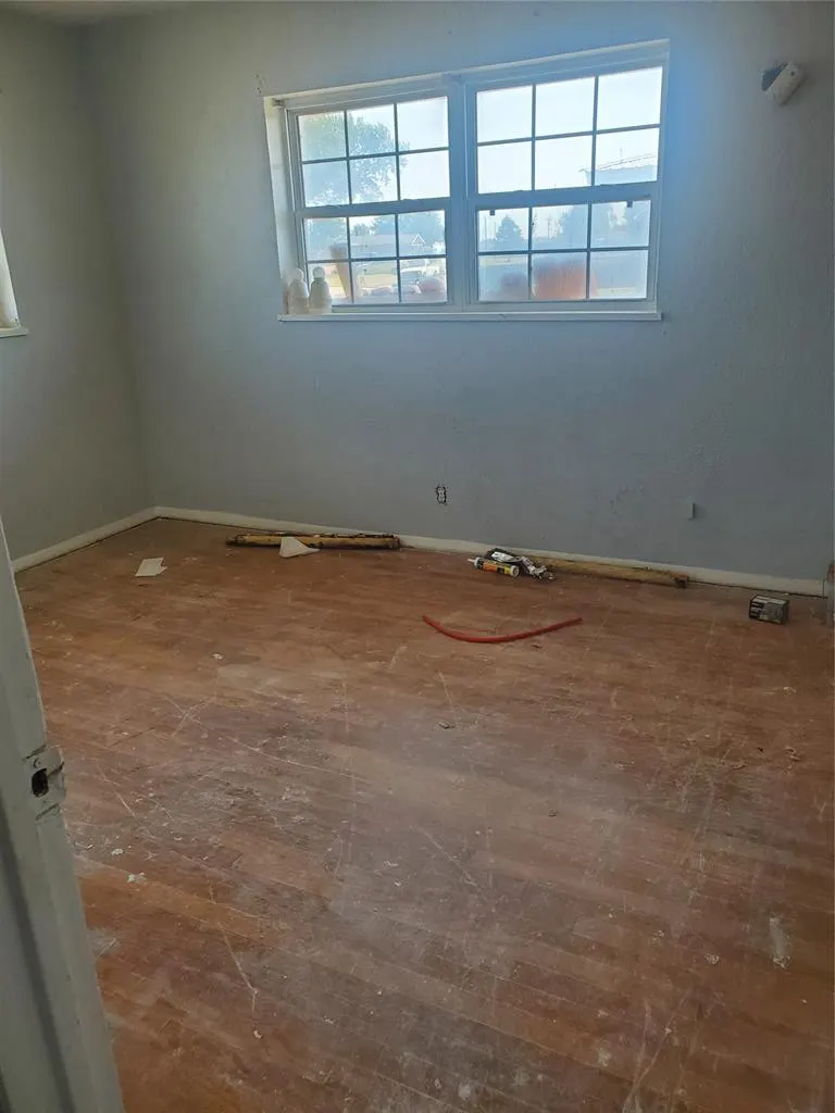 Photo 13 — 321 Pawnee Road B, Foss, OK 73647