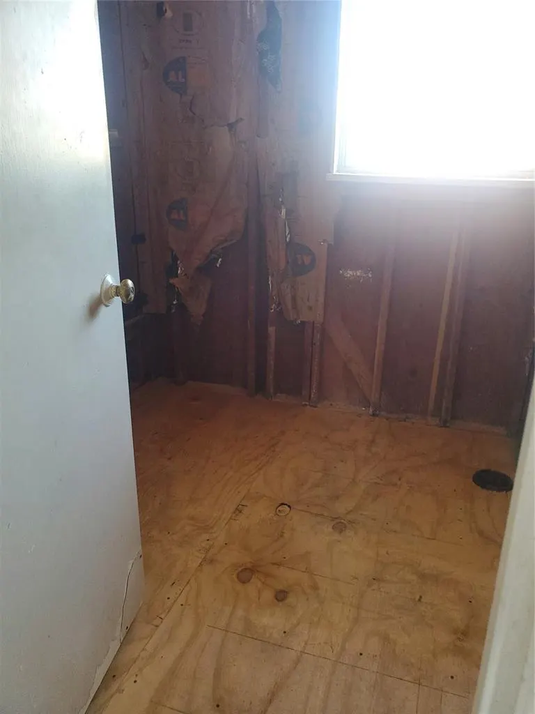Photo 15 — 321 Pawnee Road B, Foss, OK 73647