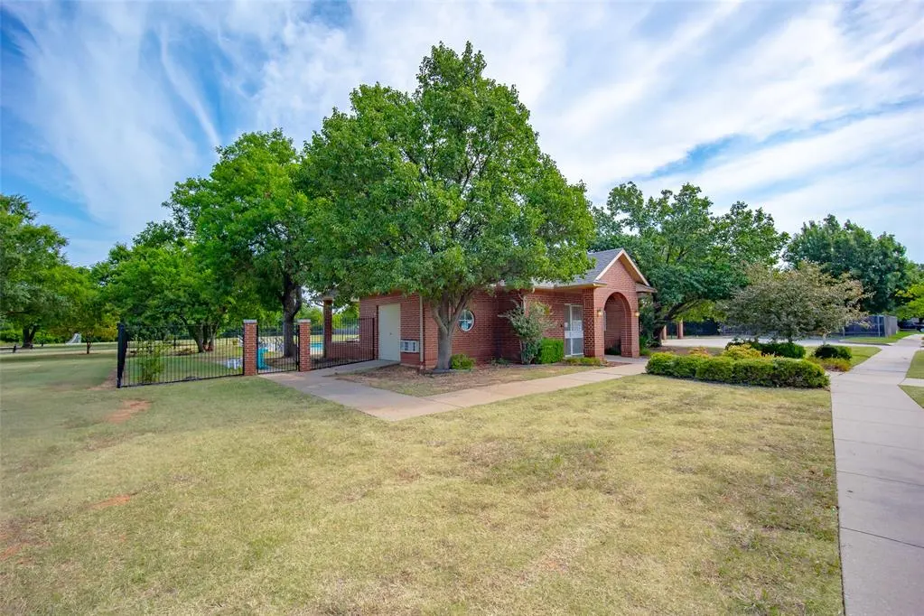 Photo 39 — 324 Shrill Street, Norman, OK 73071
