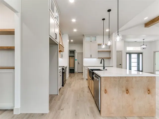 Photo 6 — 9357 Eliana Drive, Guthrie, OK 73044