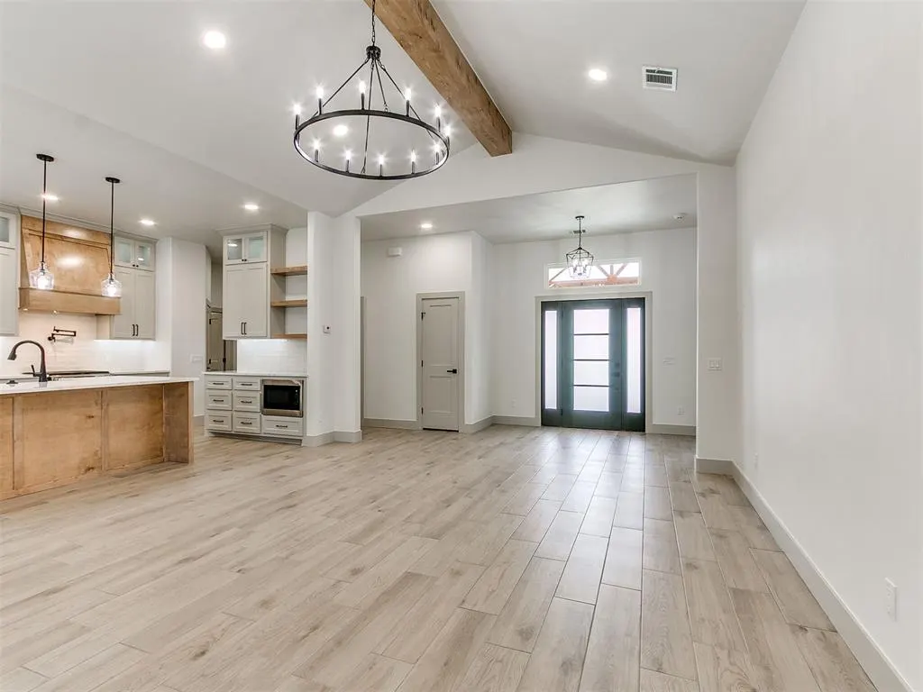 Photo 10 — 9357 Eliana Drive, Guthrie, OK 73044