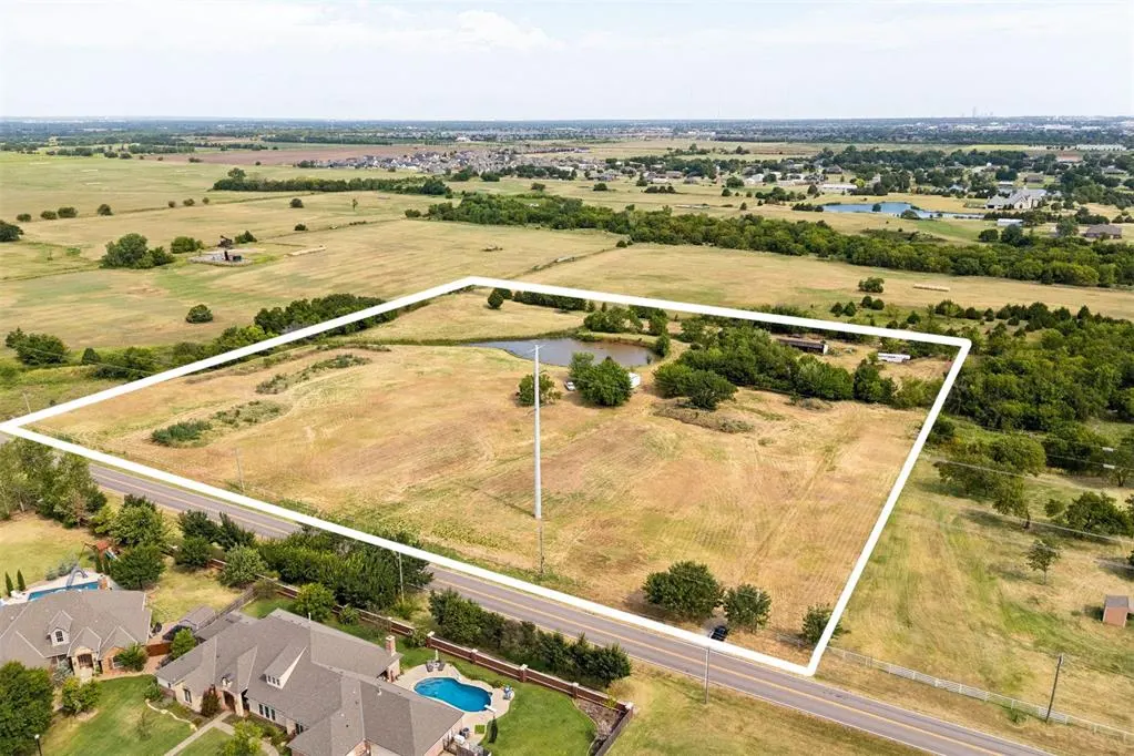 Photo 3 — 3801 W Franklin Road, Norman, OK 73072